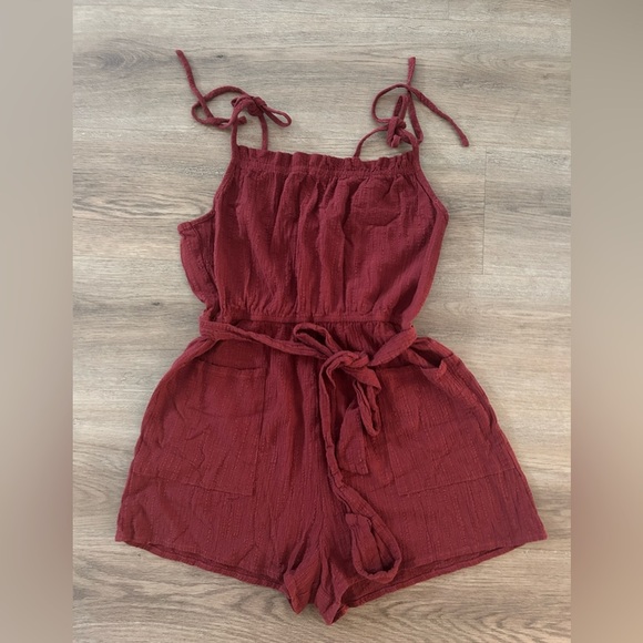 Knot Shoulder Patch Pocket Belted Slip Romper - Picture 1 of 6